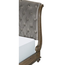 Load image into Gallery viewer, Rachelle Queen Tufted Velvet Sleigh Bed