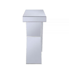 Load image into Gallery viewer, Noralie Accent Table
