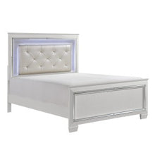 Load image into Gallery viewer, Allura  LED 4 piece White Set
