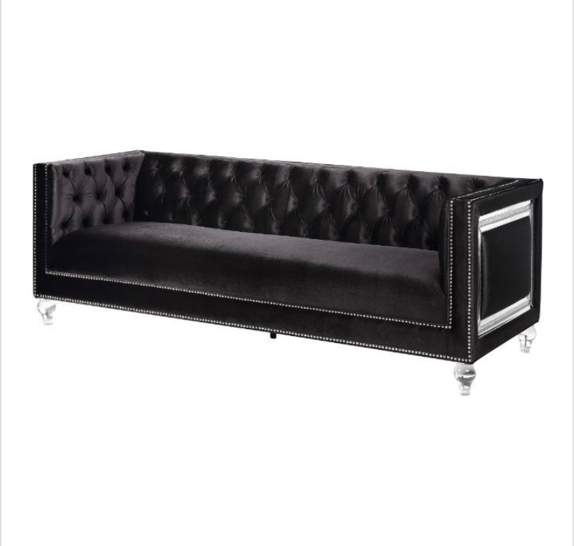 Heiberoll Tufted Black Sofa