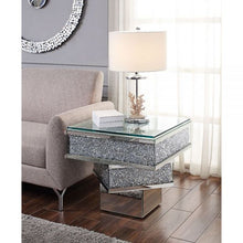 Load image into Gallery viewer, Noralie End Table
